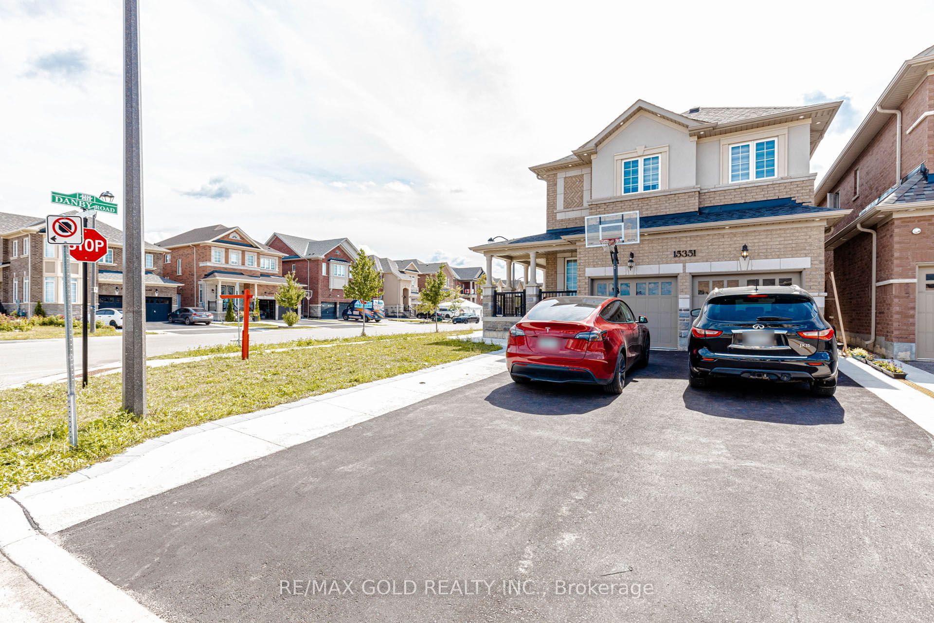 15351 Danby Road Property Photo 4
