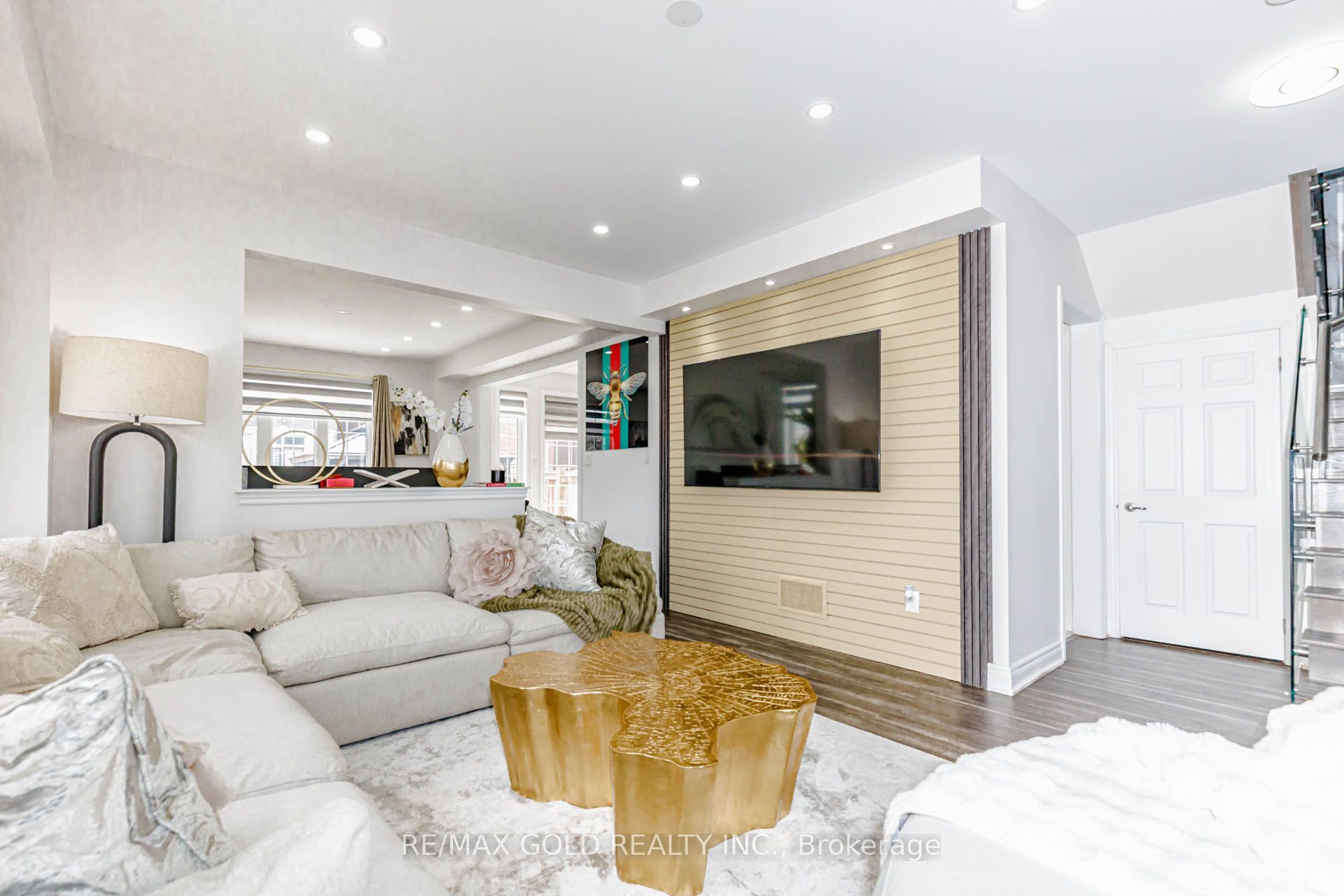 15351 Danby Road Property Photo 11