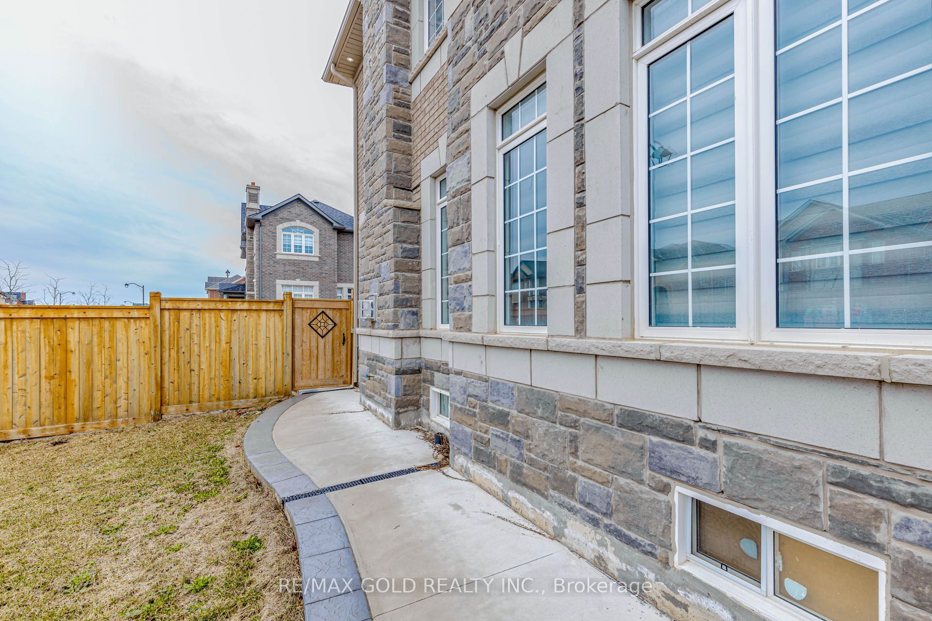15351 Danby Road Property Photo 48