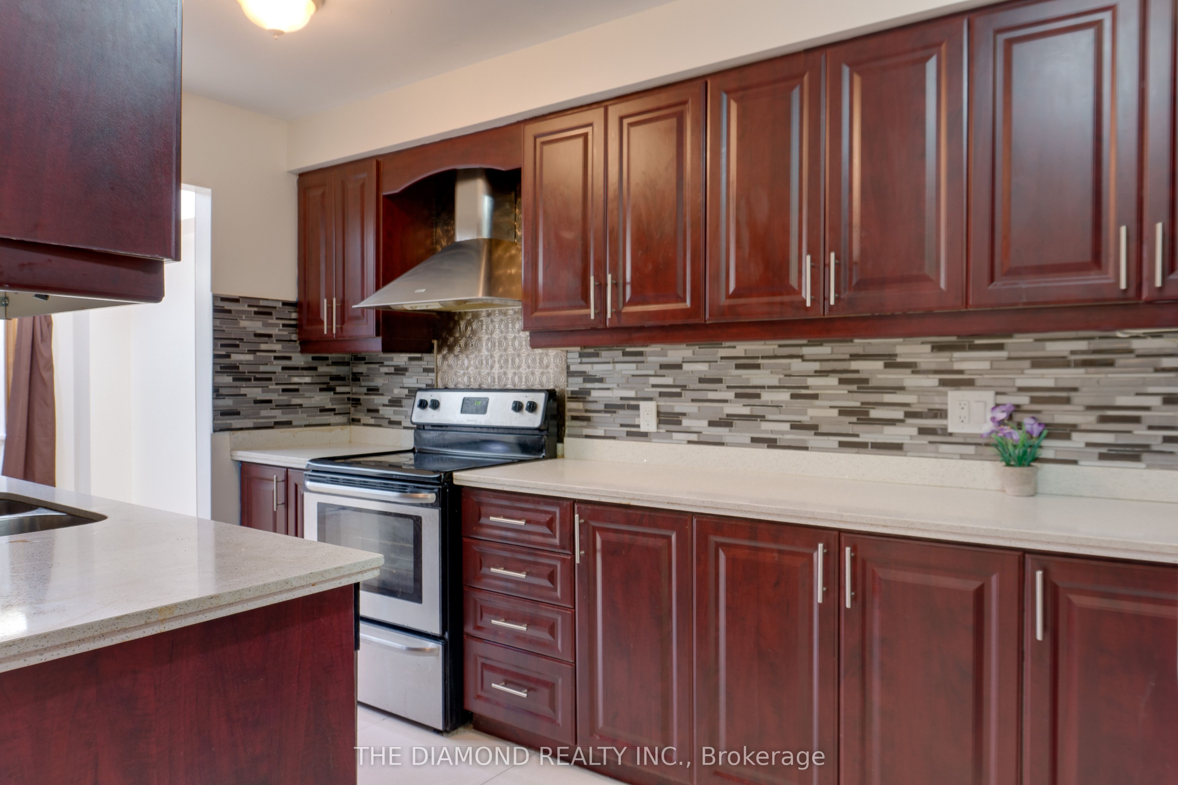 2288 The Collegeway 8 Property Photo 11