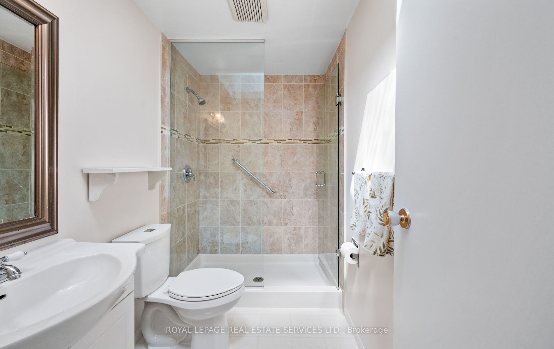 20 Glengrove Court Property Photo 33