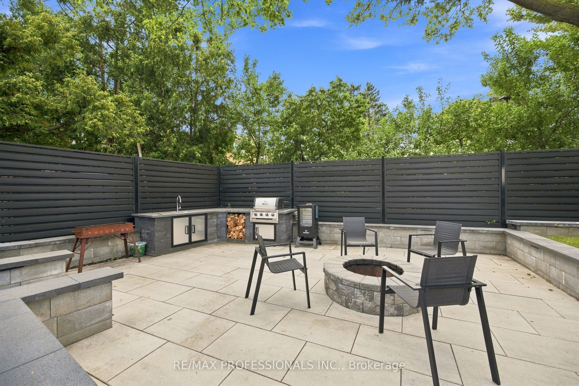 3328 Riverspray Crescent Property Photo 40