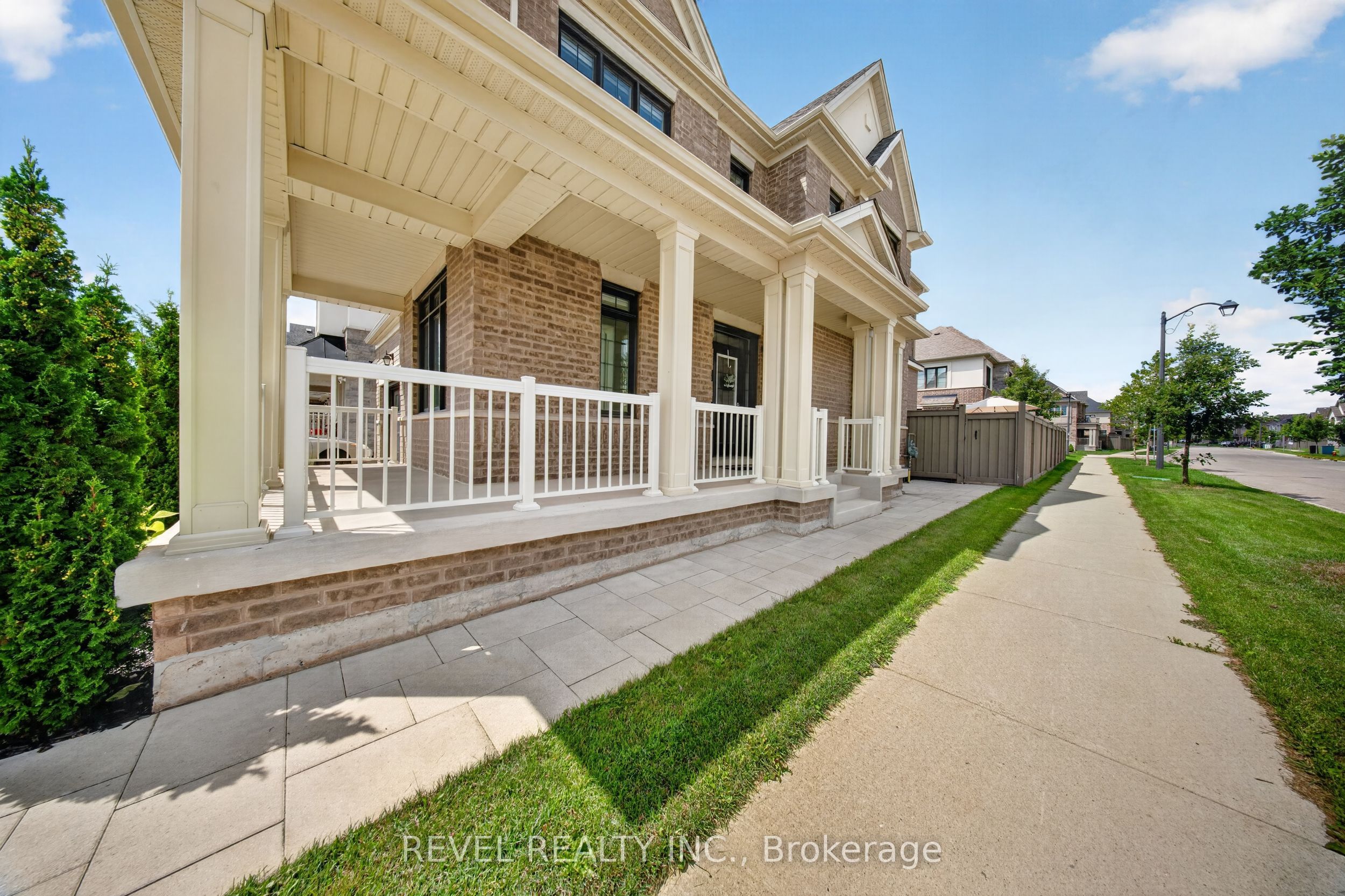 455 Ramsey Place Property Photo 37