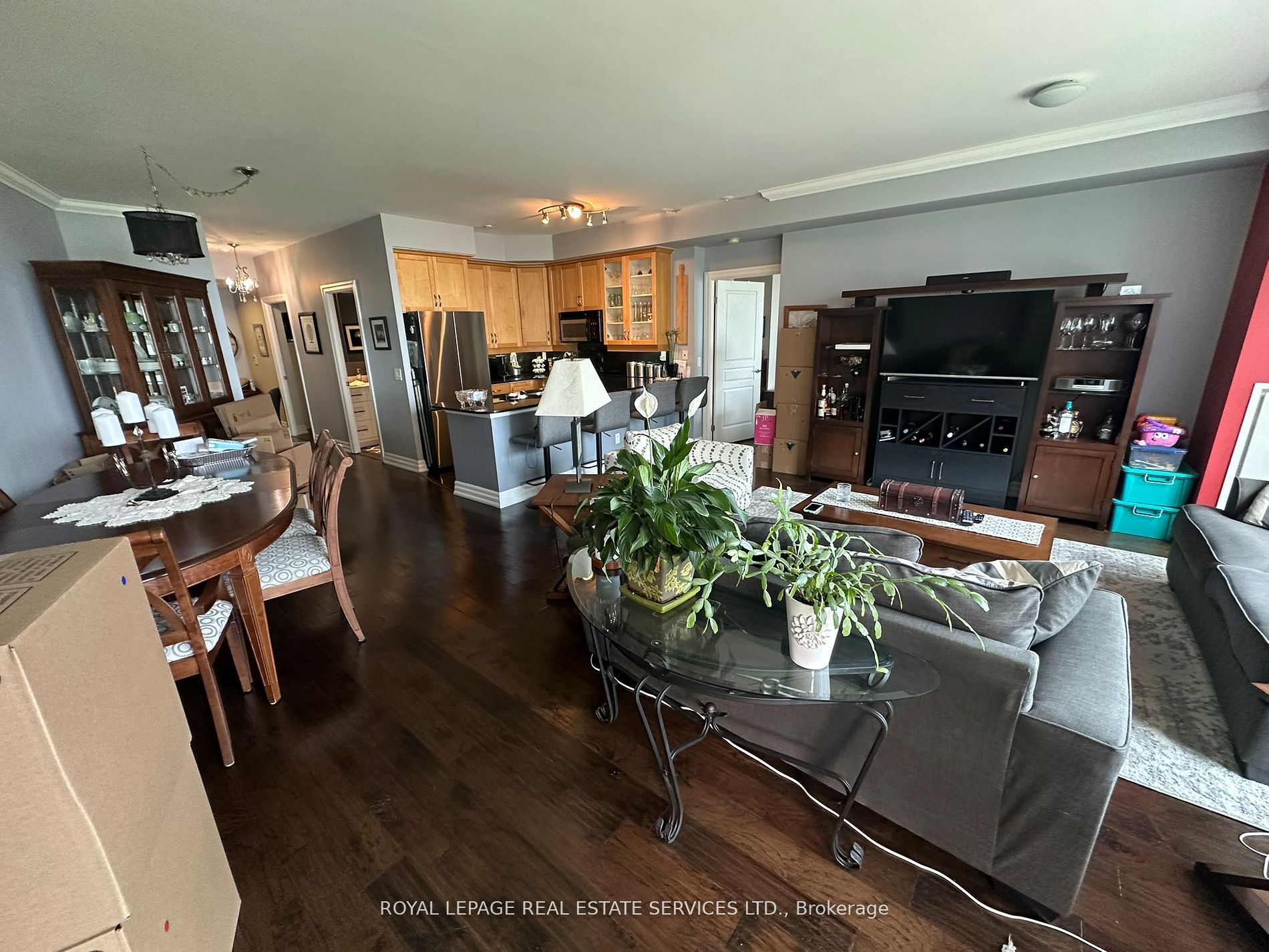 2083 W Lake Shore Boulevard 511 Property Photo 7