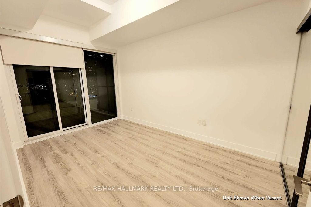 30 Shore Breeze Drive 922 Property Photo 10