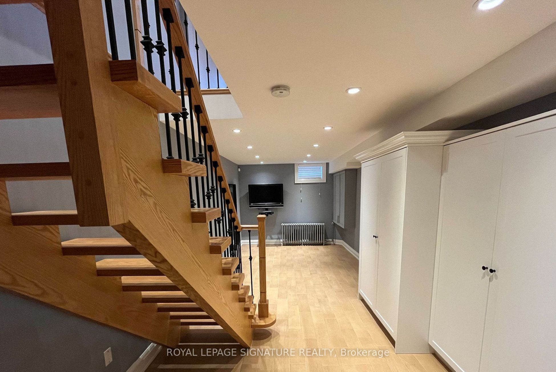 23 Abbs Street Property Photo 31