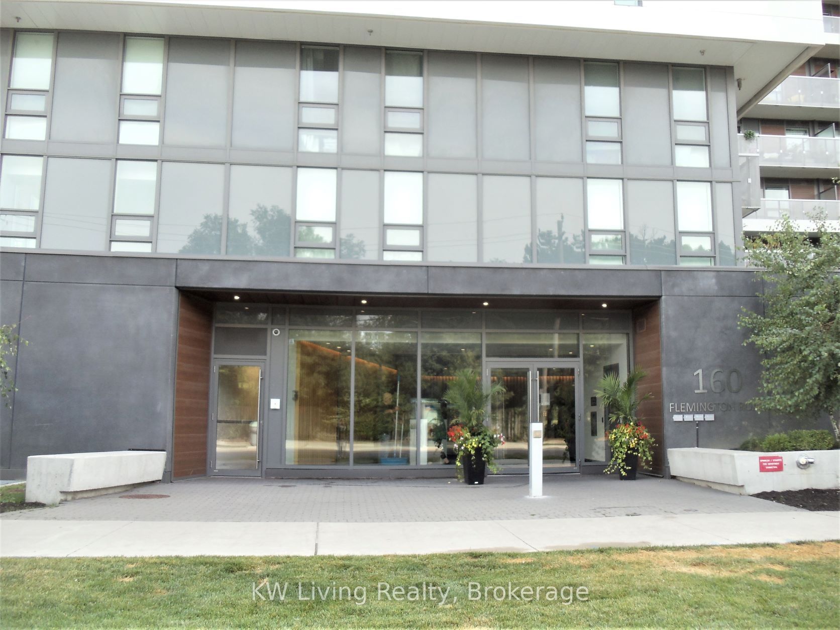 160 Flemington Road 603 Property Photo 3