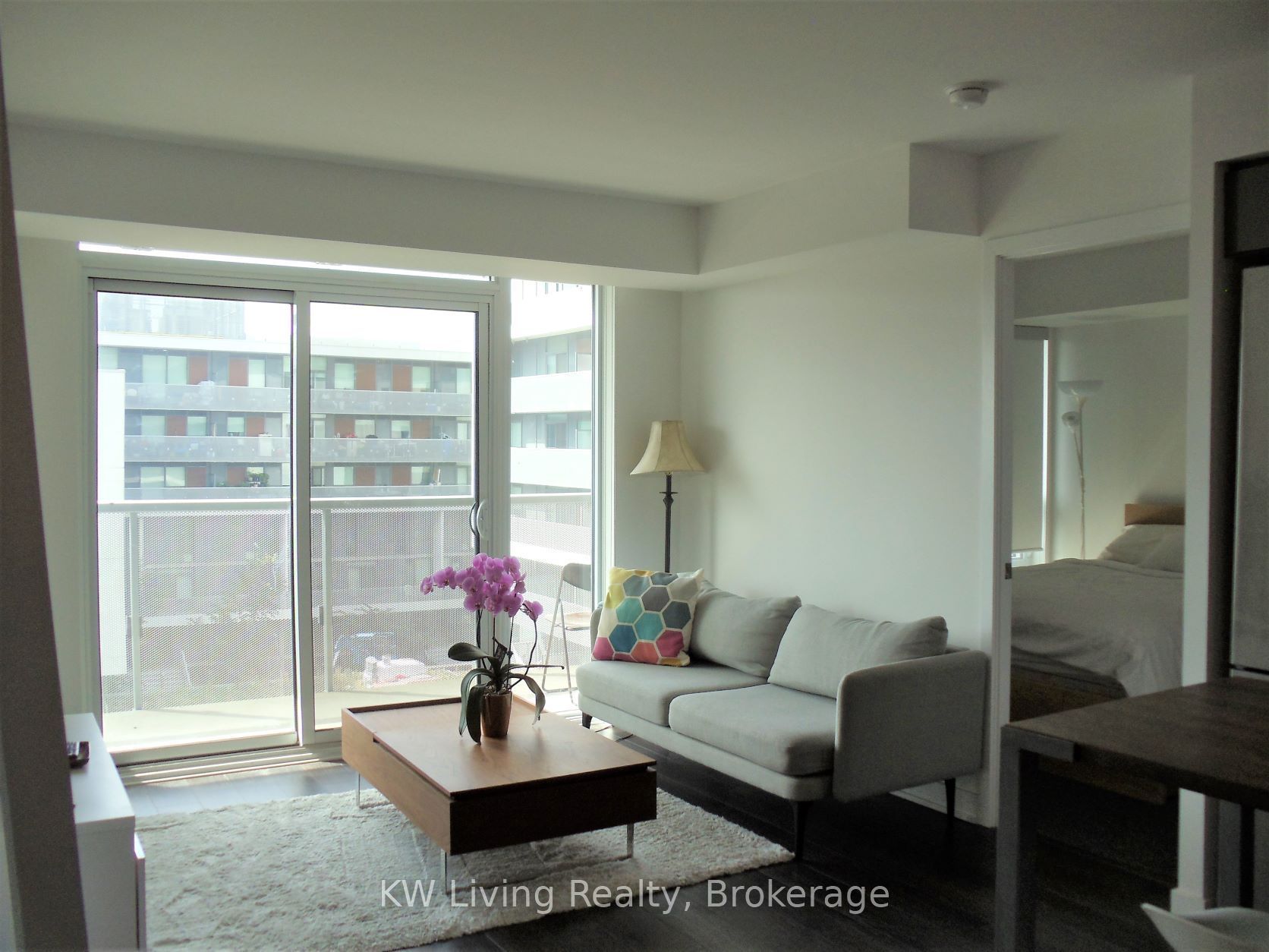 160 Flemington Road 603 Property Photo 9