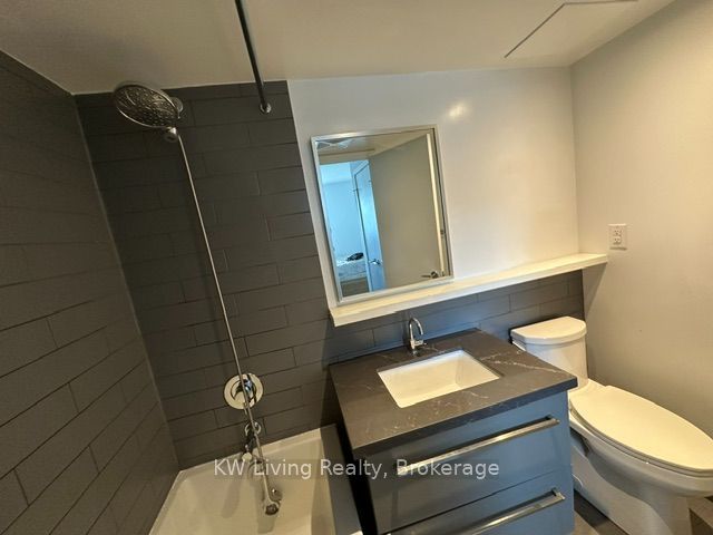 160 Flemington Road 603 Property Photo 17