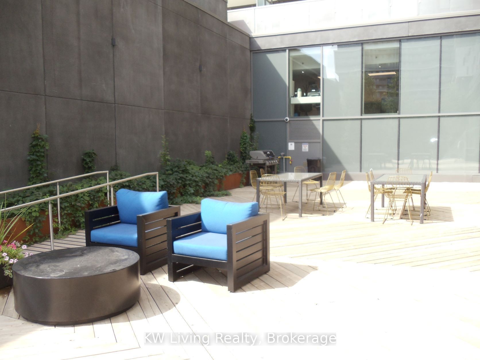 160 Flemington Road 603 Property Photo 28