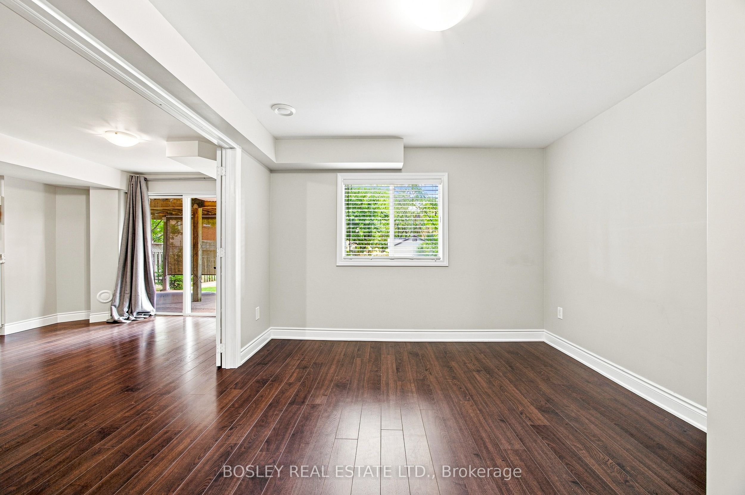 5443 Mcfarren Boulevard Lower Property Photo 6