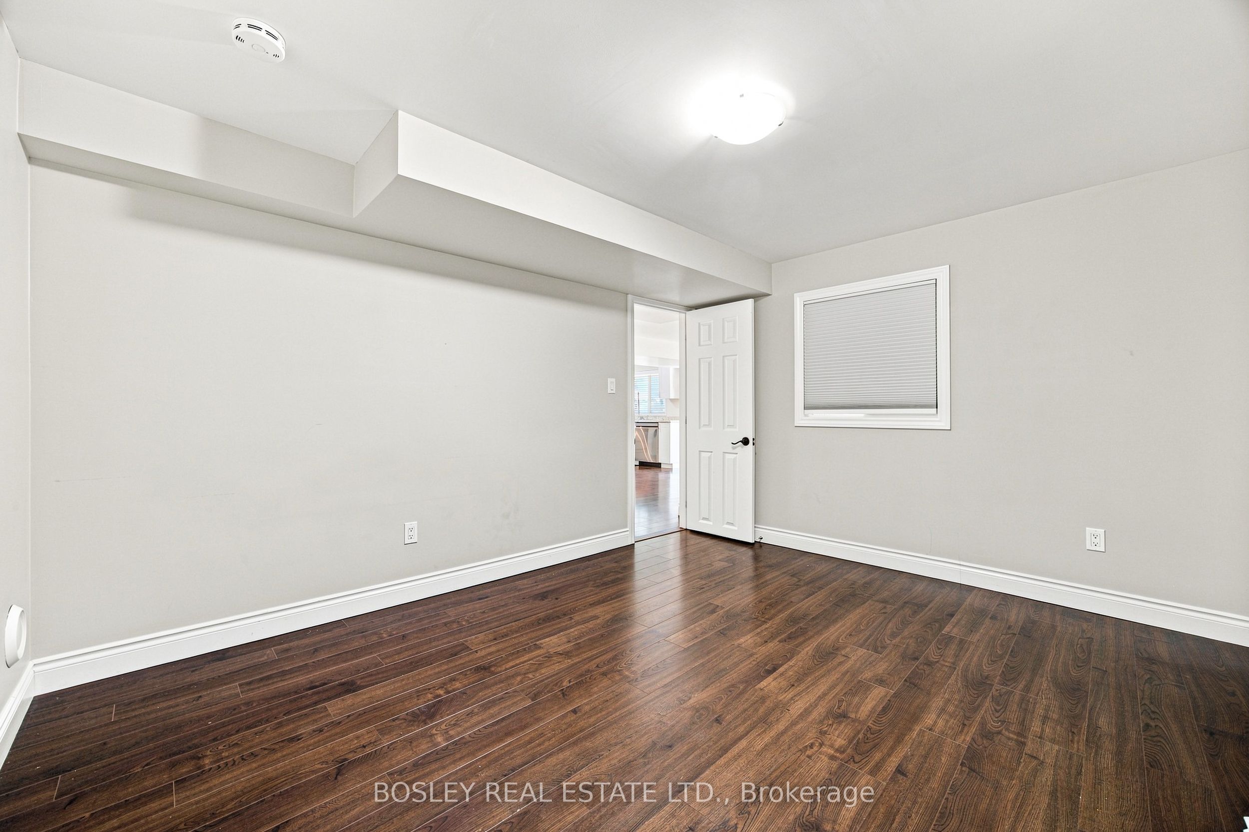 5443 Mcfarren Boulevard Lower Property Photo 10