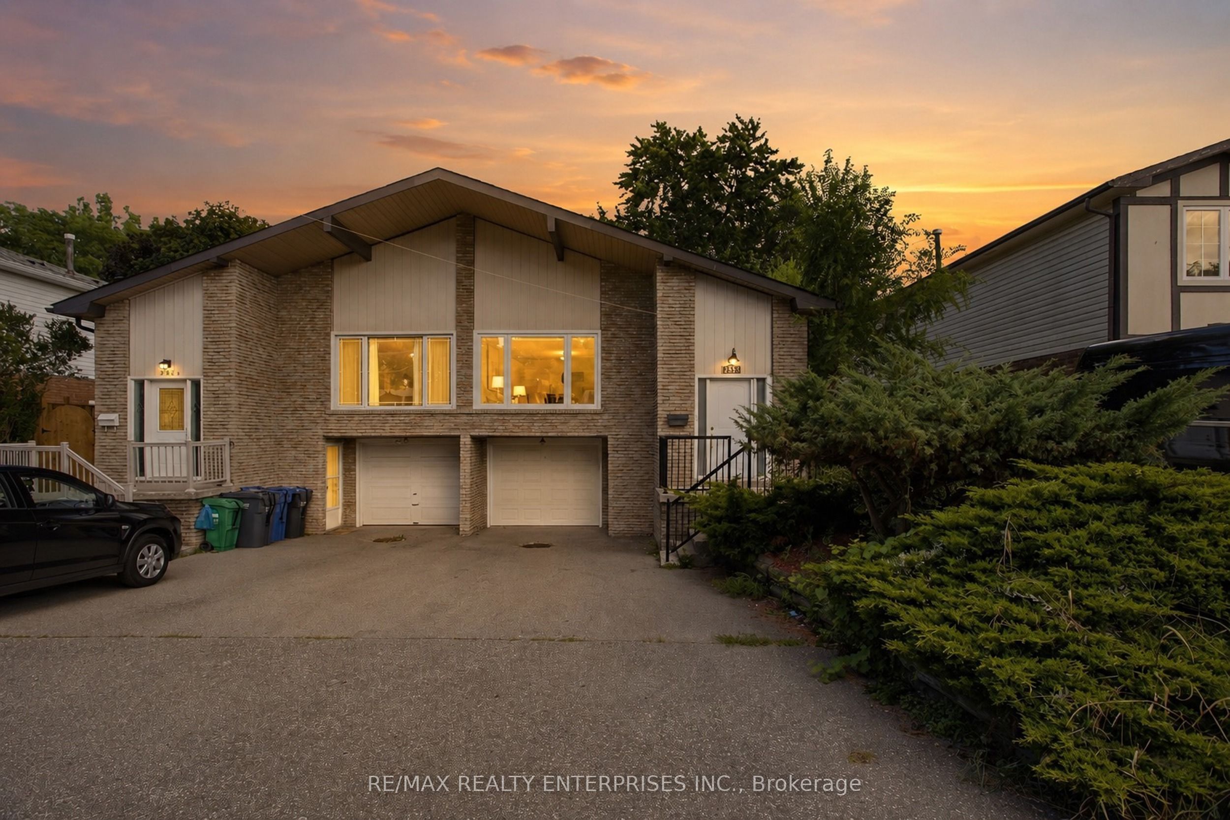 2956 Windjammer Road Property Photo 1
