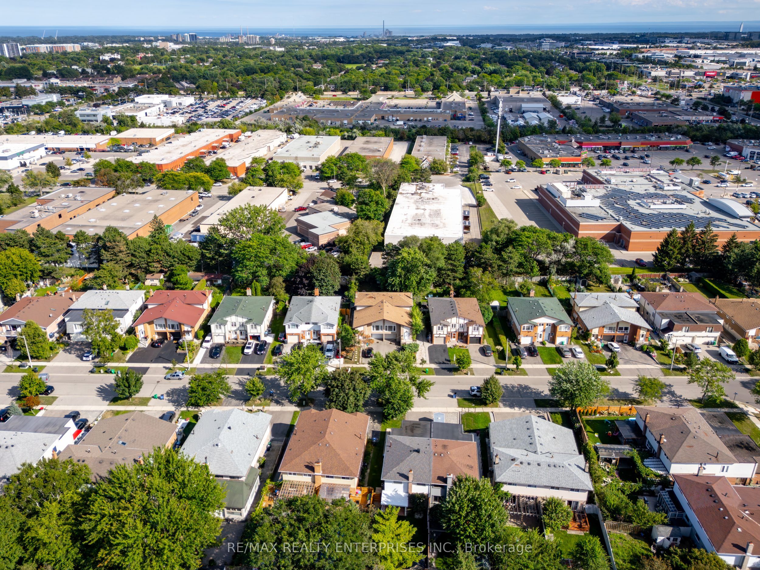 2956 Windjammer Road Property Photo 4