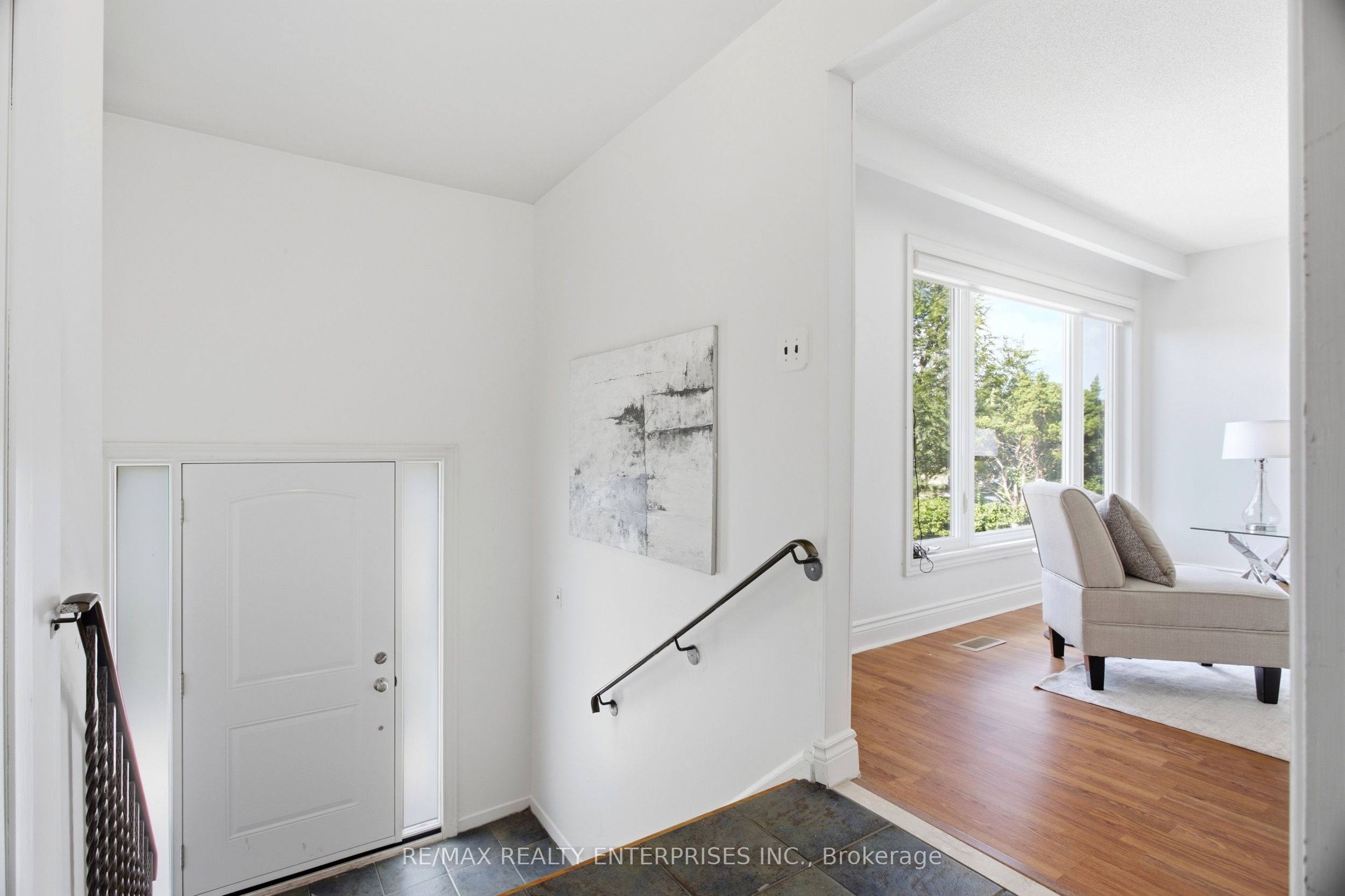 2956 Windjammer Road Property Photo 6