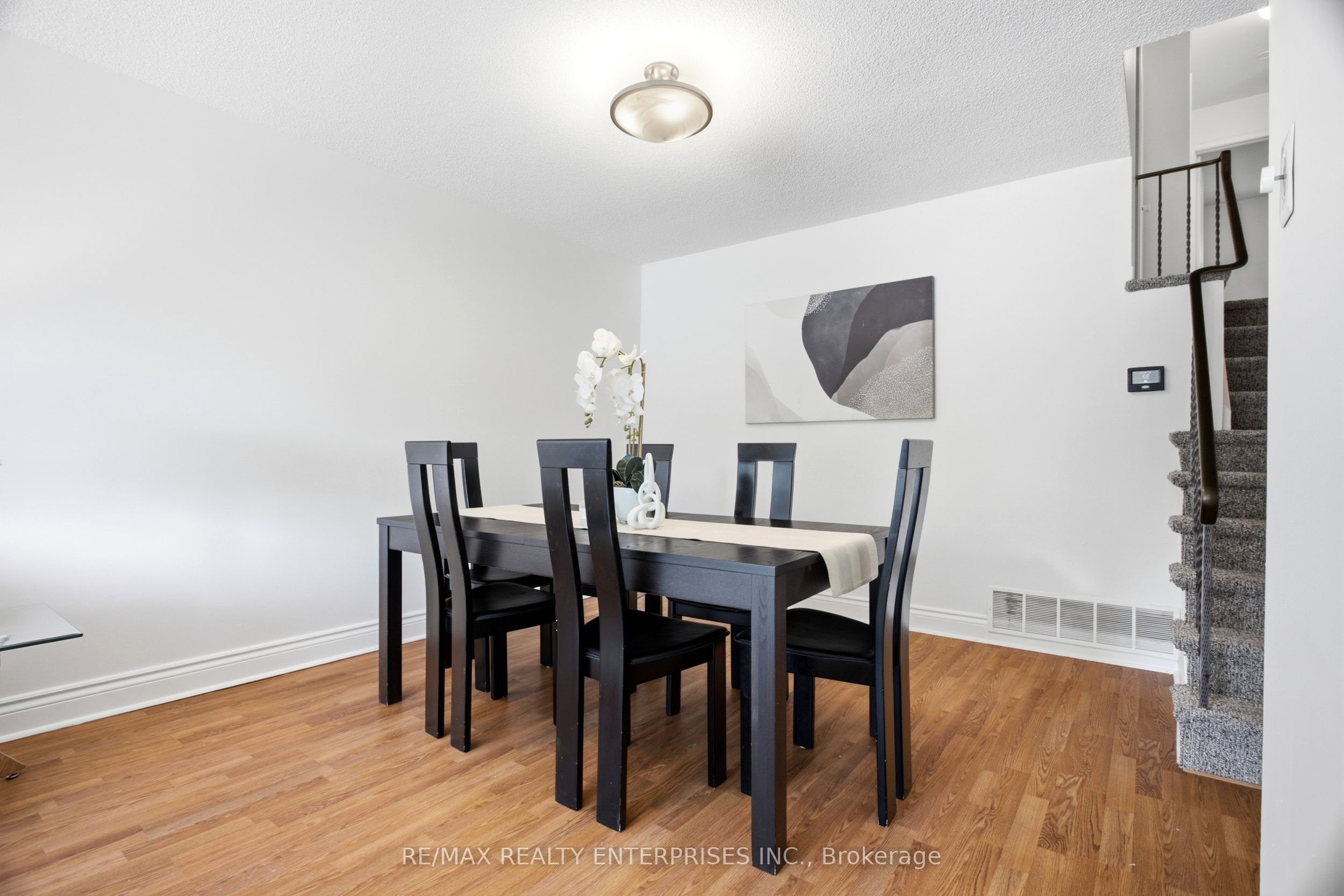 2956 Windjammer Road Property Photo 10