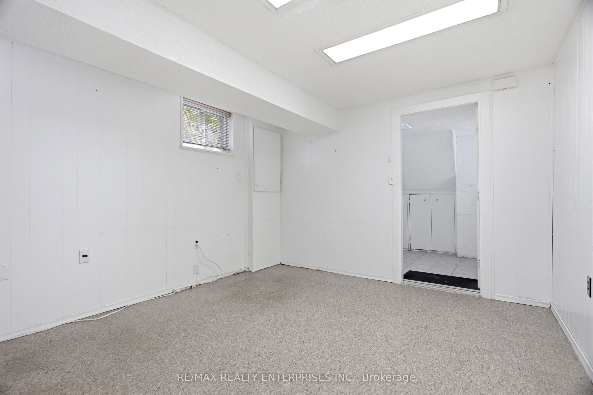 2956 Windjammer Road Property Photo 28