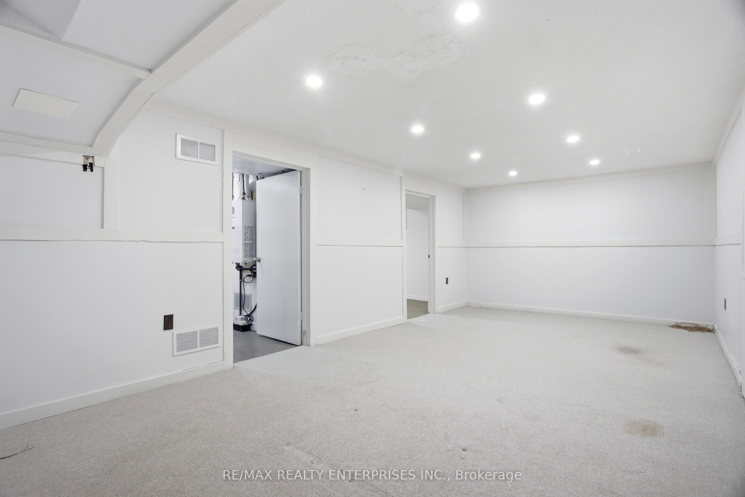 2956 Windjammer Road Property Photo 31