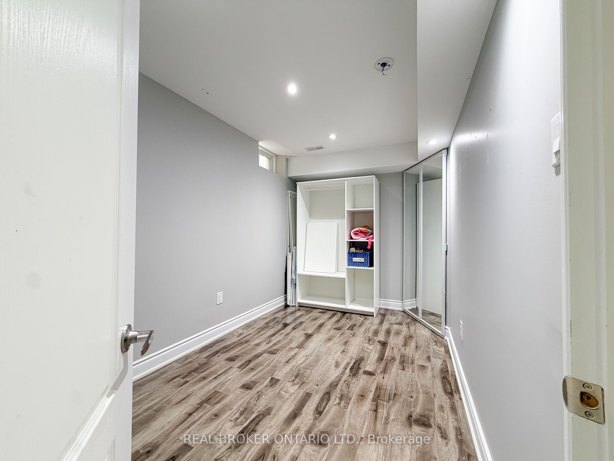135 Goodwin Crescent Basement Property Photo 20