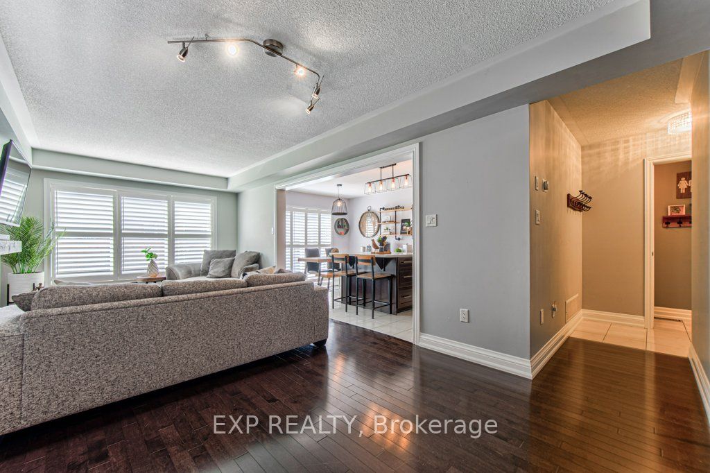 76 Ruhl Drive Property Photo 11