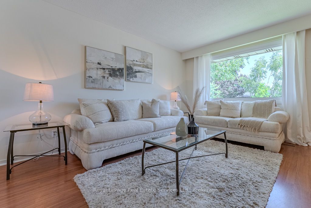668 Maclaren Drive Property Photo 4