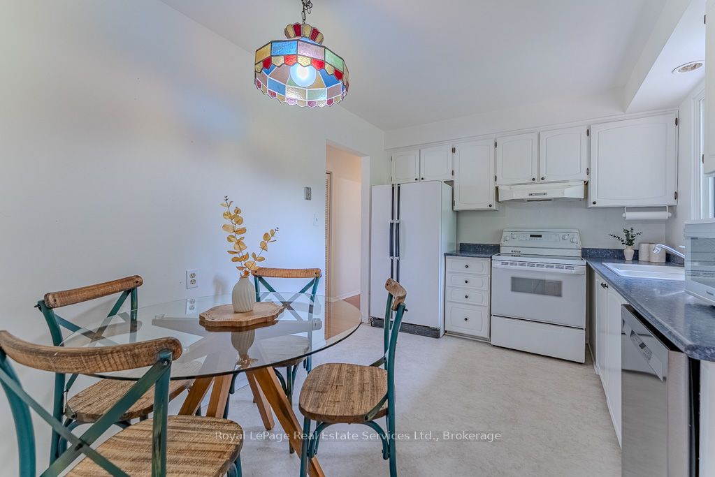 668 Maclaren Drive Property Photo 11