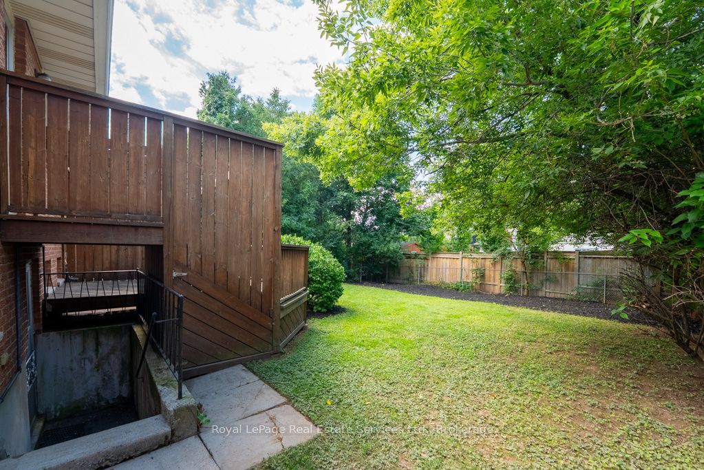668 Maclaren Drive Property Photo 29