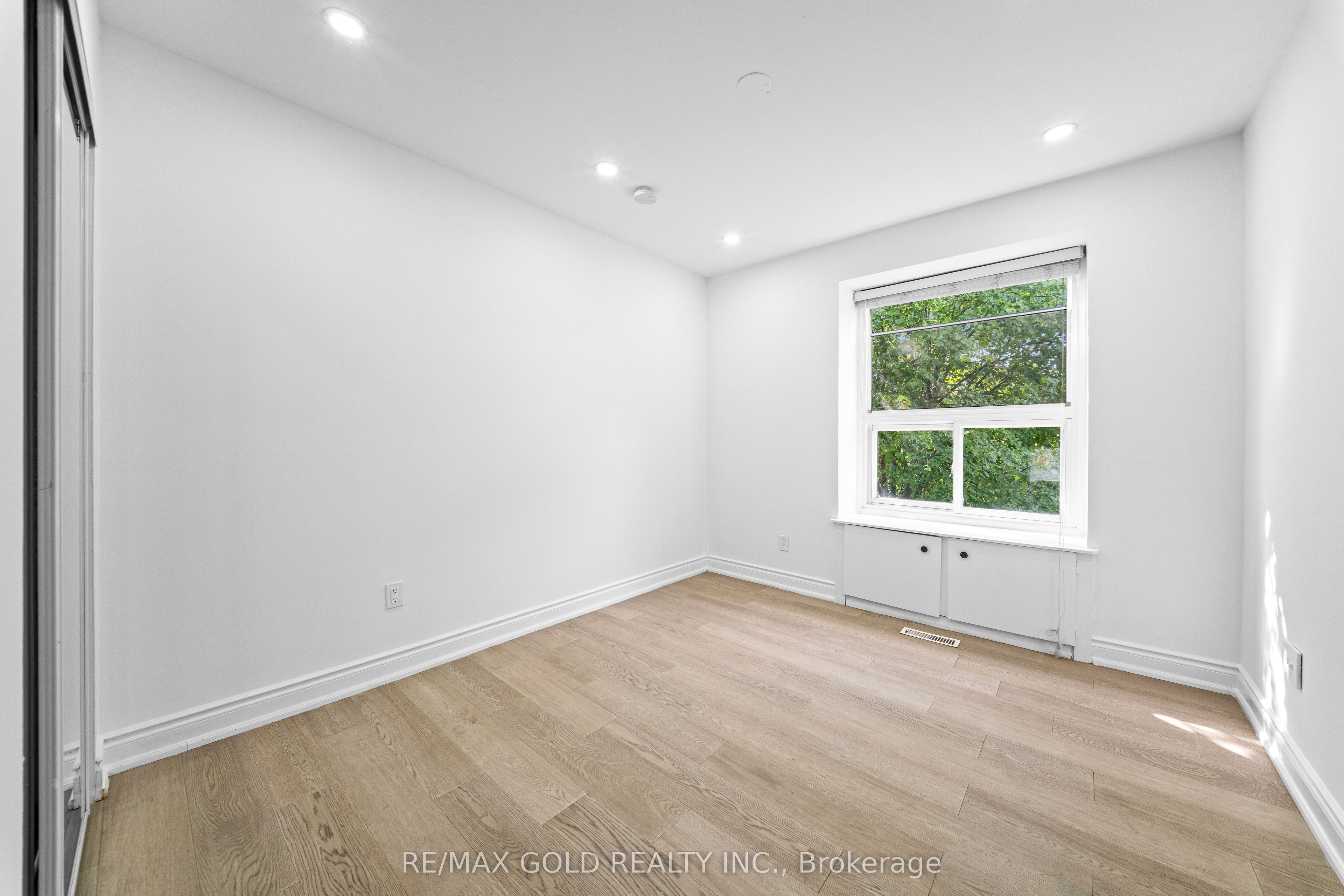 88 Goldcrest Road Property Photo 10