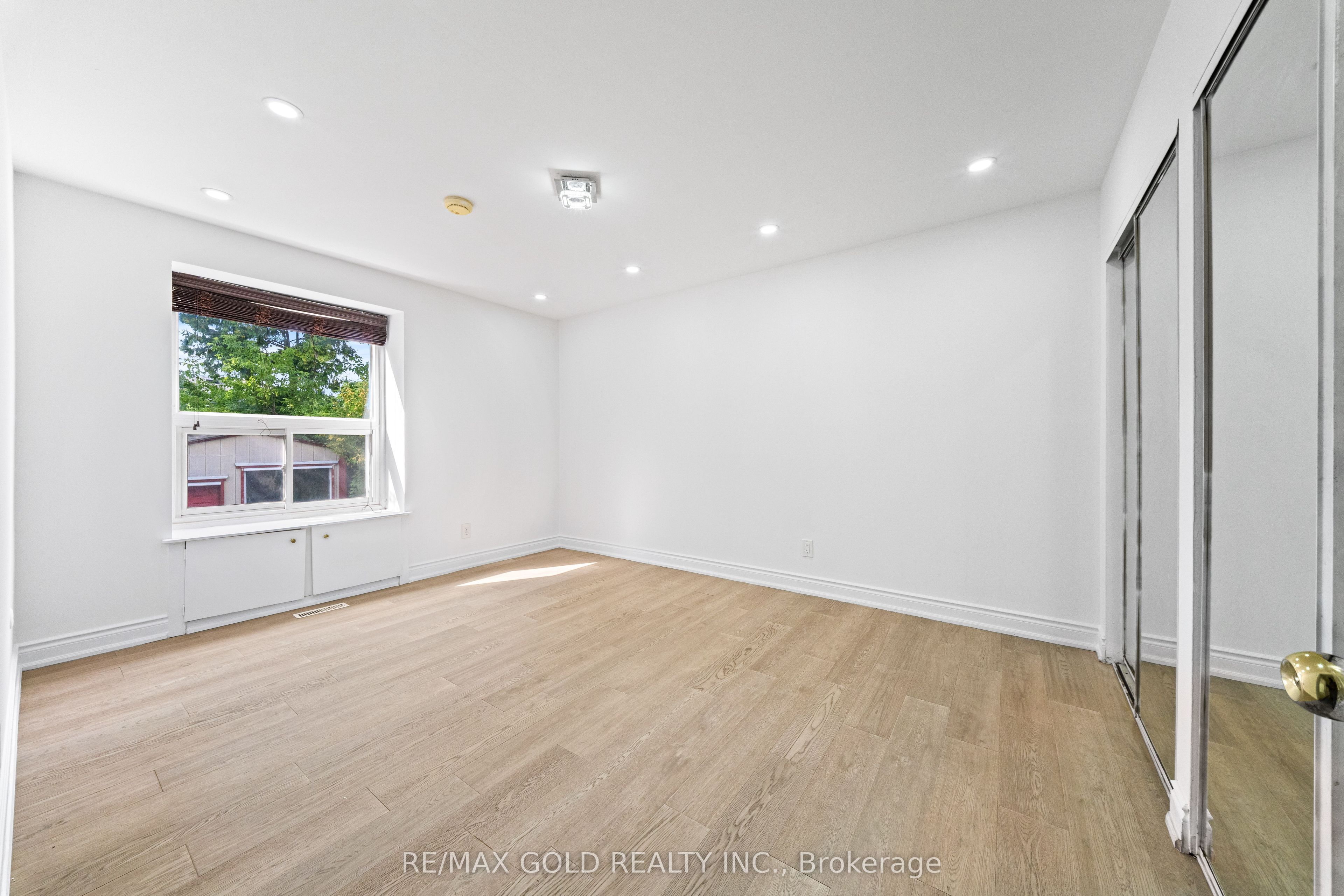 88 Goldcrest Road Property Photo 11