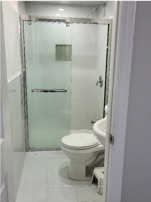 23 Castlehill Road Property Photo 9