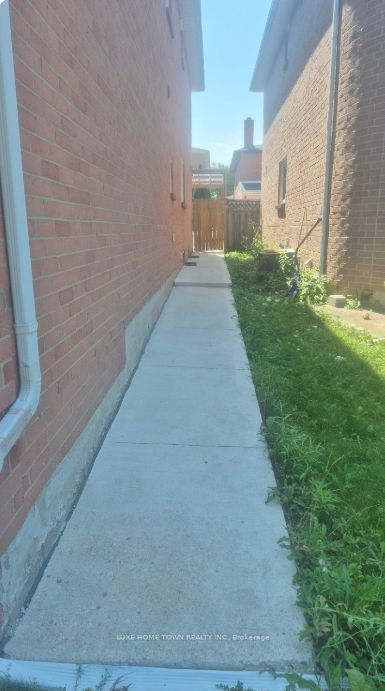 23 Castlehill Road Property Photo 11