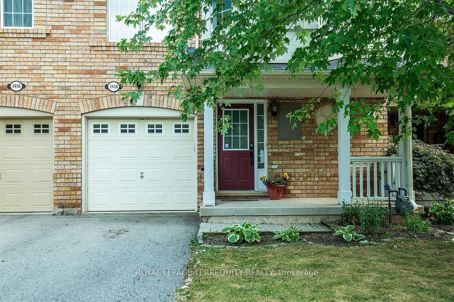 2458 Baintree Crescent Property Photo 3