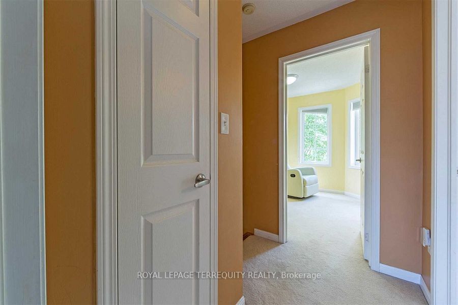 2458 Baintree Crescent Property Photo 24