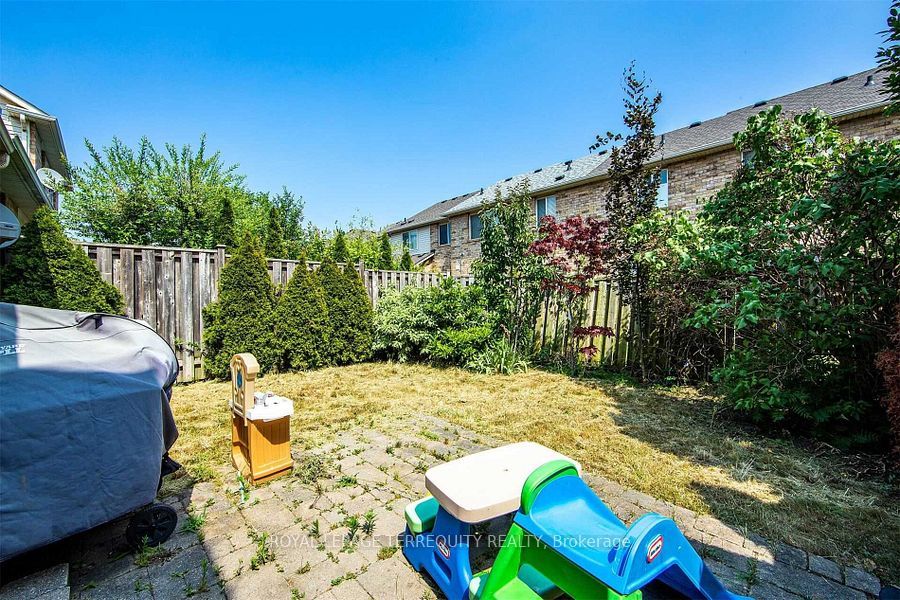 2458 Baintree Crescent Property Photo 35
