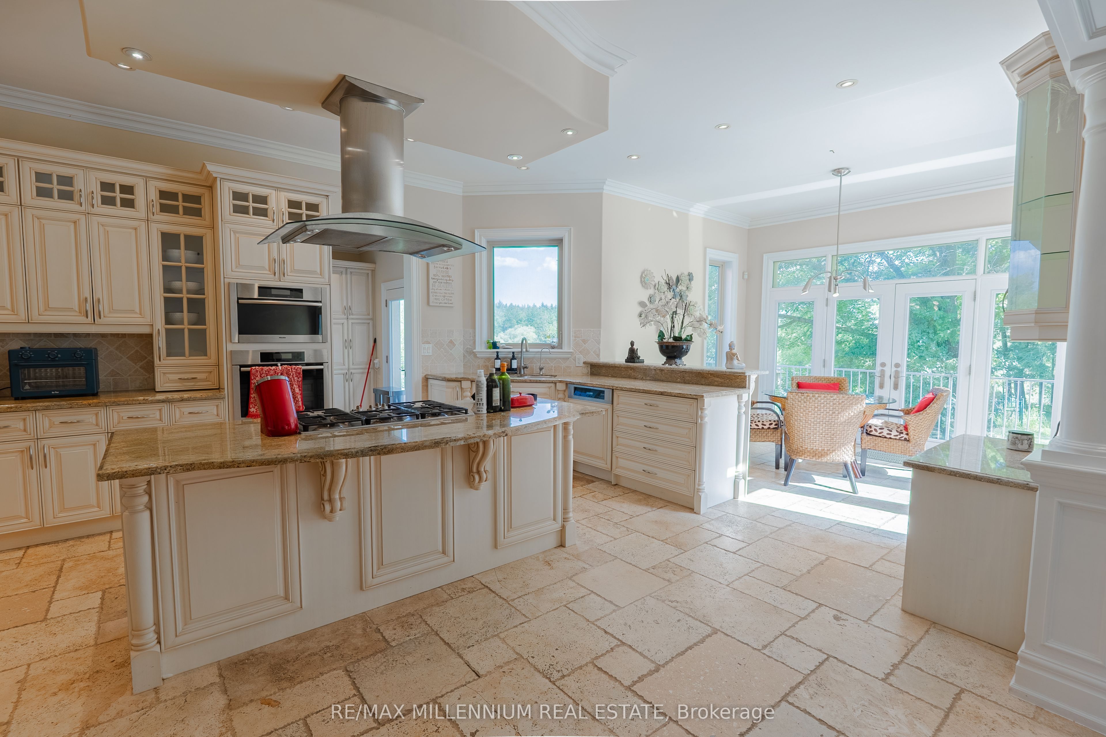 16282 27 Side Road Property Photo 7