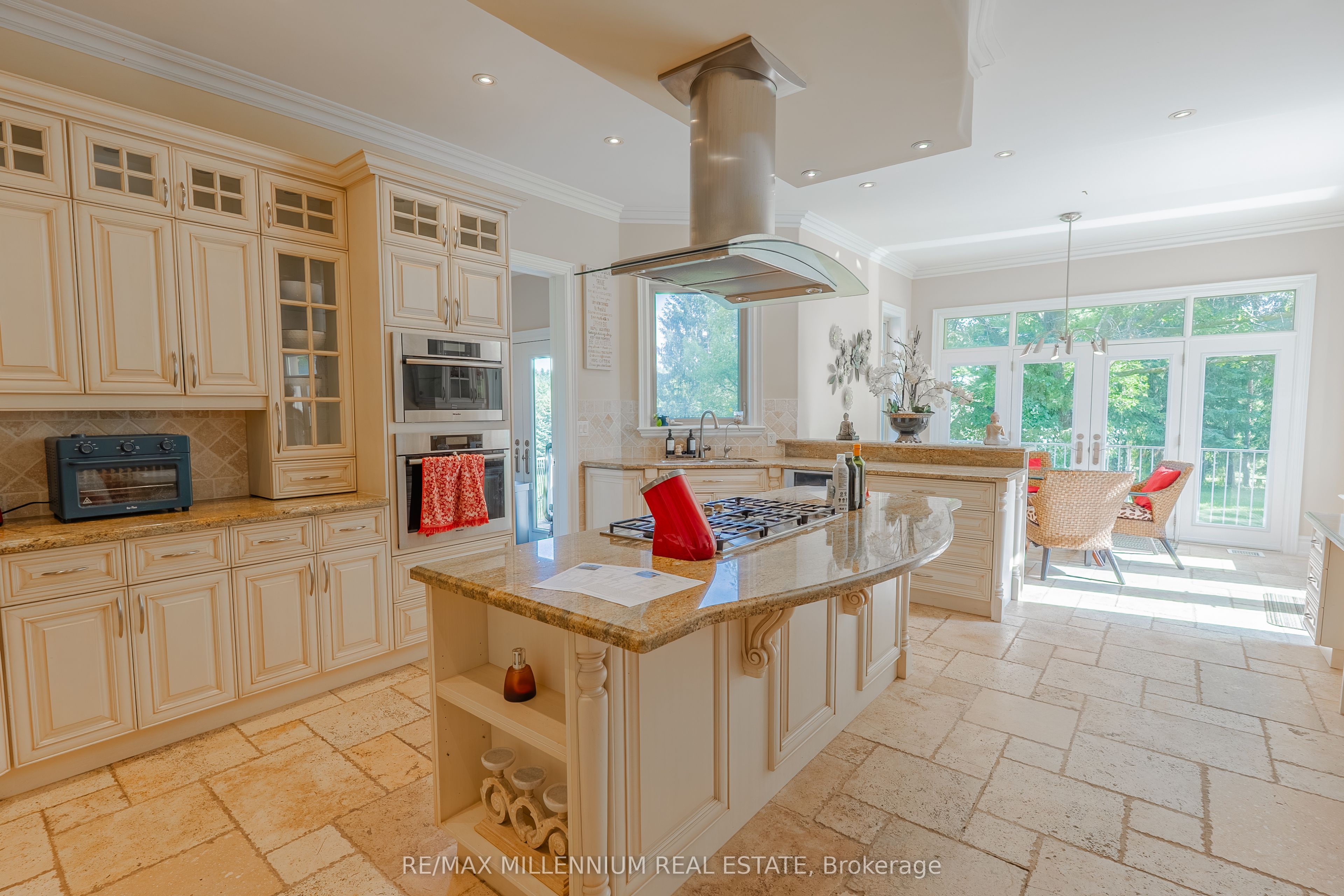 16282 27 Side Road Property Photo 10