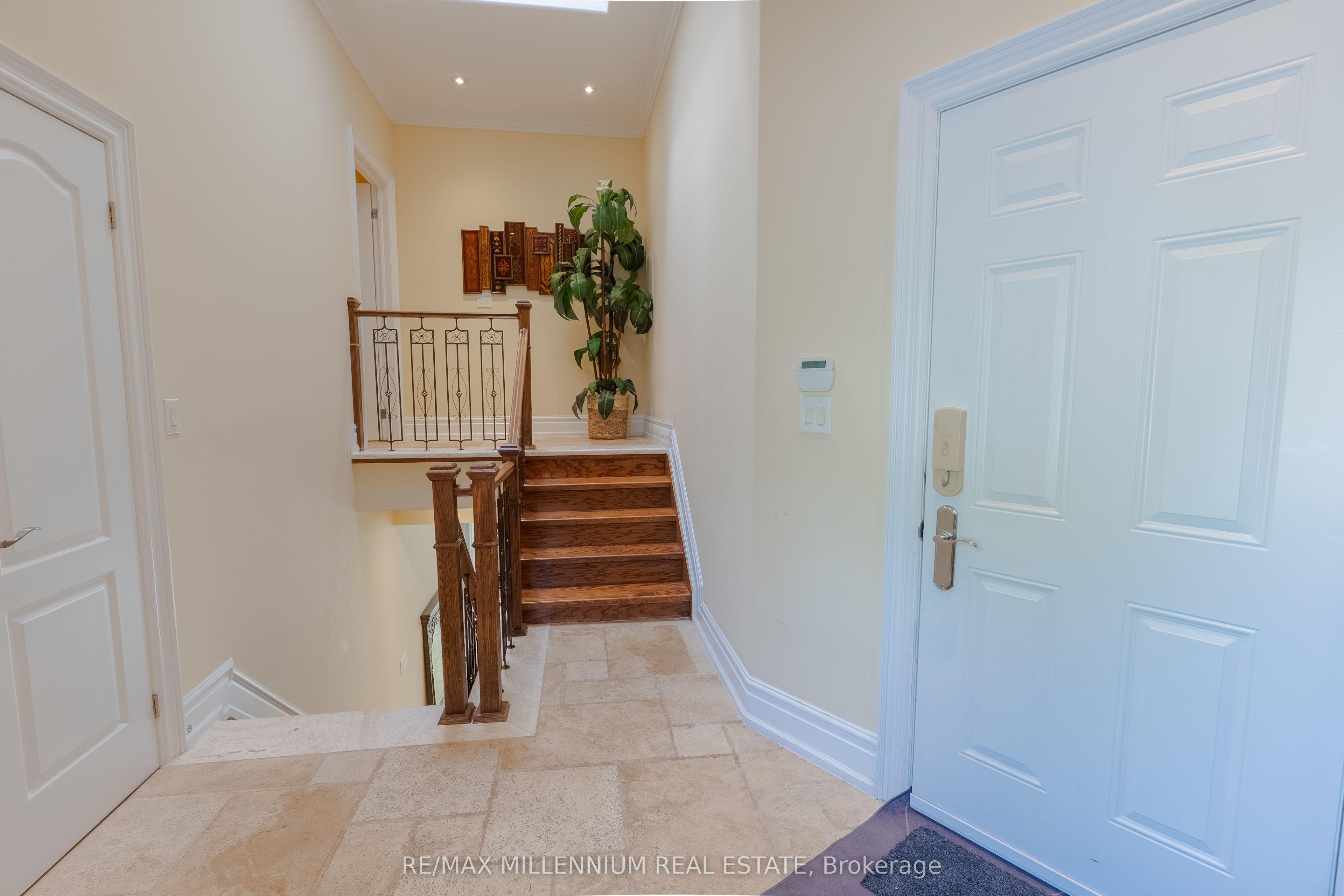 16282 27 Side Road Property Photo 16