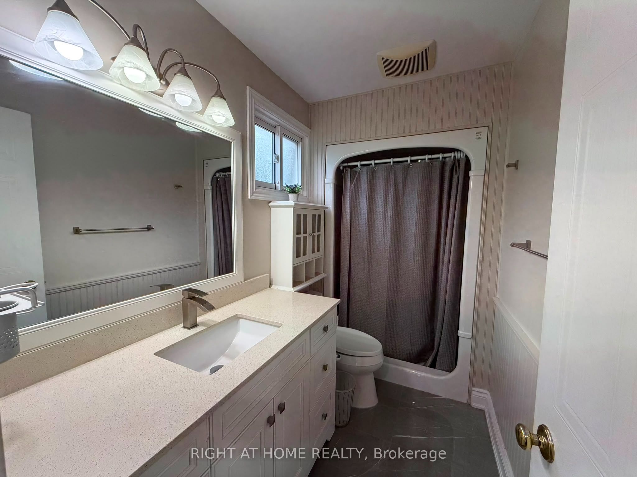 4203 Colonial Drive Property Photo 13