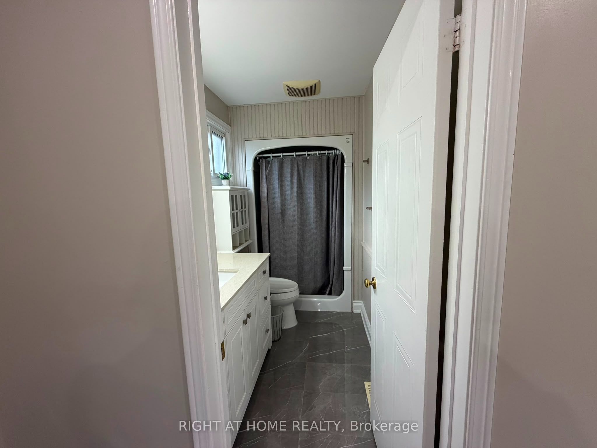 4203 Colonial Drive Property Photo 14