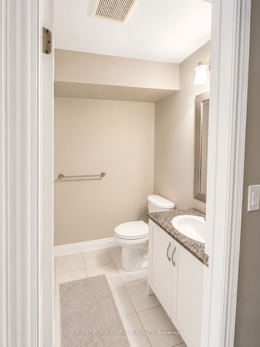 2058 Queensborough Gate 34 Property Photo 7