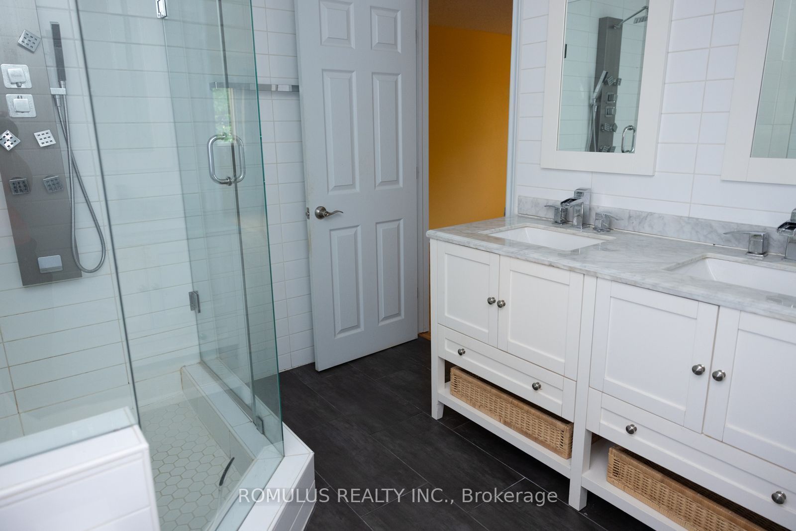280 King Andrew Drive Property Photo 15