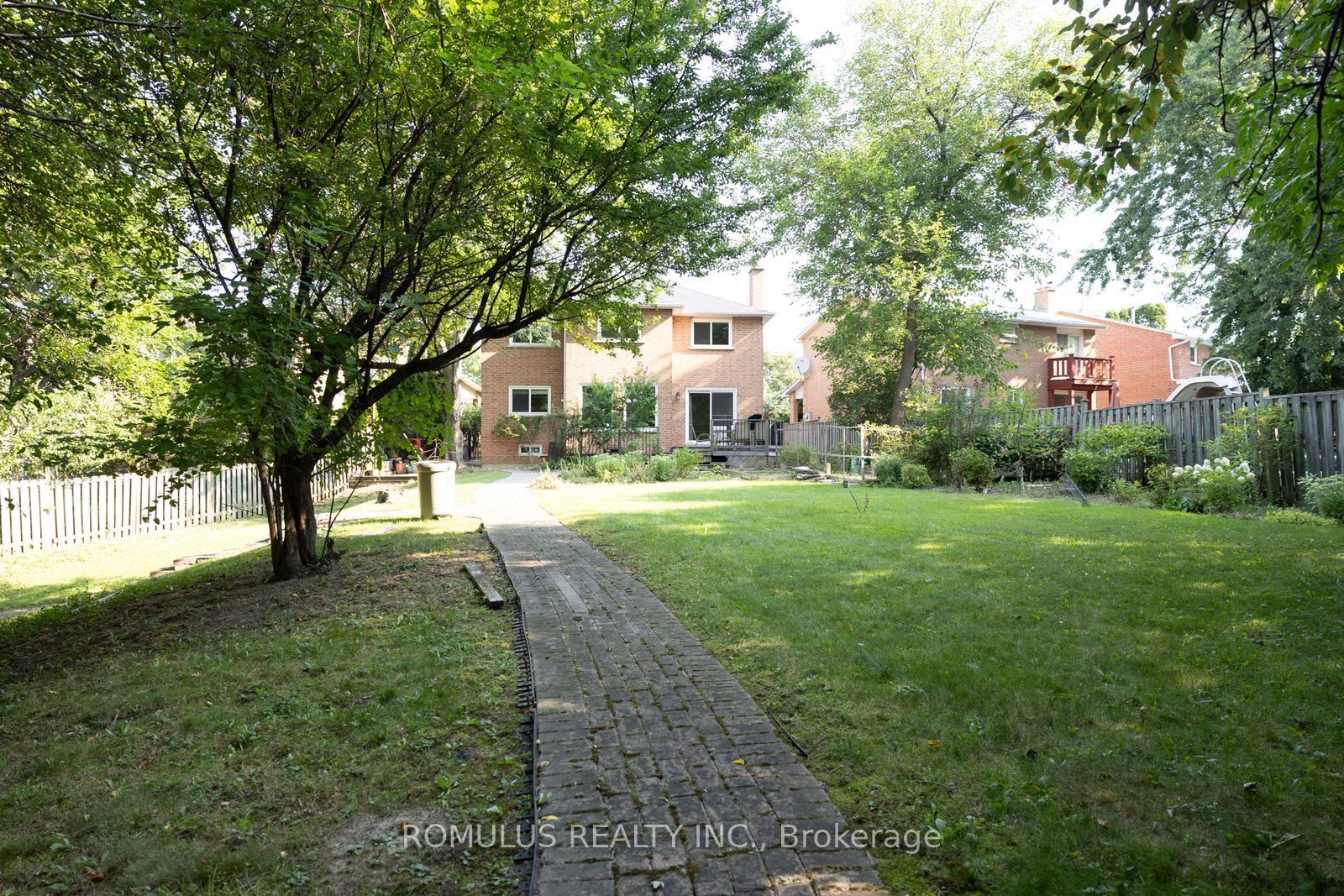 280 King Andrew Drive Property Photo 23