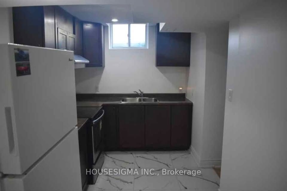 107 Commuter Drive Property Photo 2