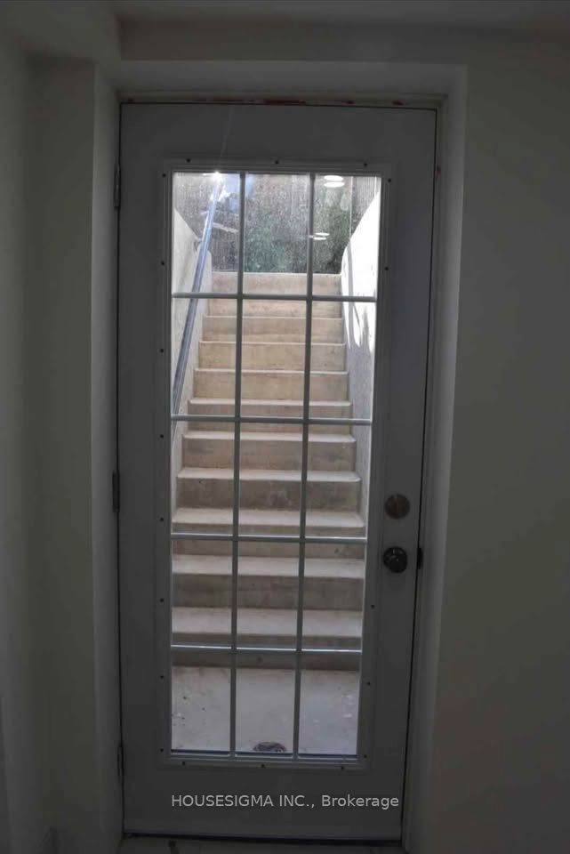 107 Commuter Drive Property Photo 8