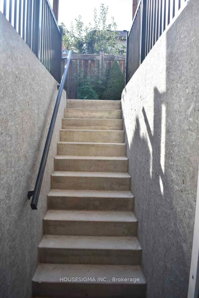 107 Commuter Drive Property Photo 9