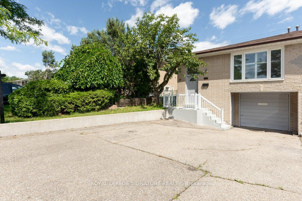 676 Abana Road Property Photo 1