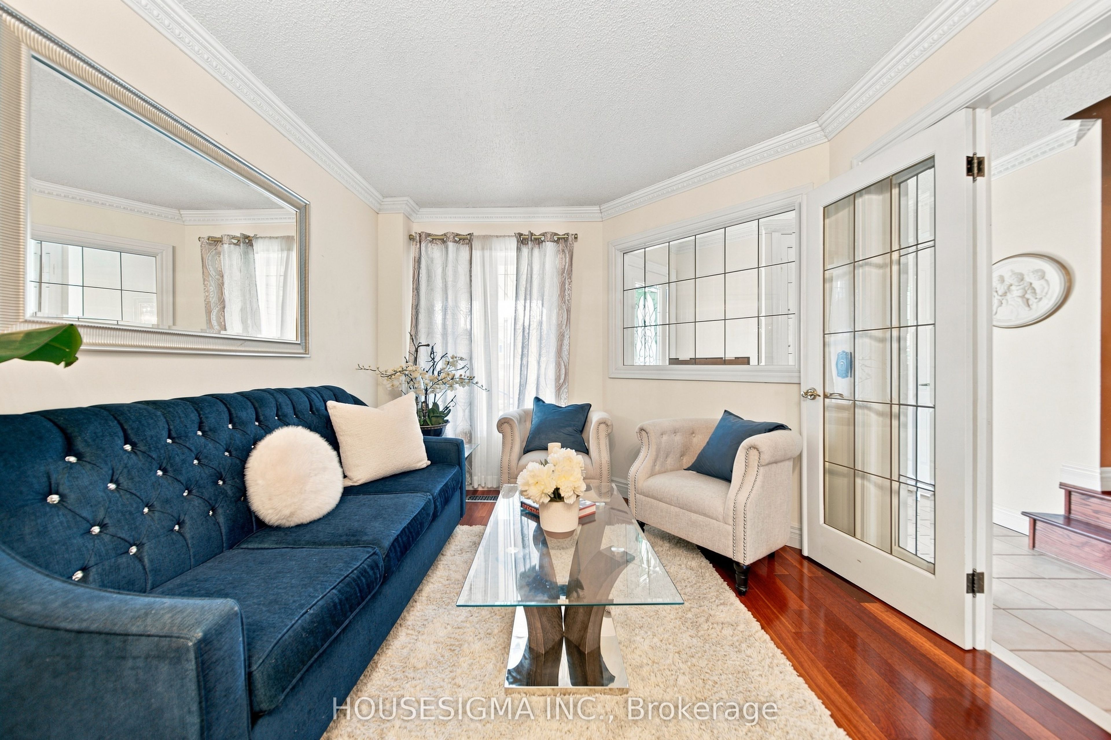 902 Applecroft Circle Property Photo 7