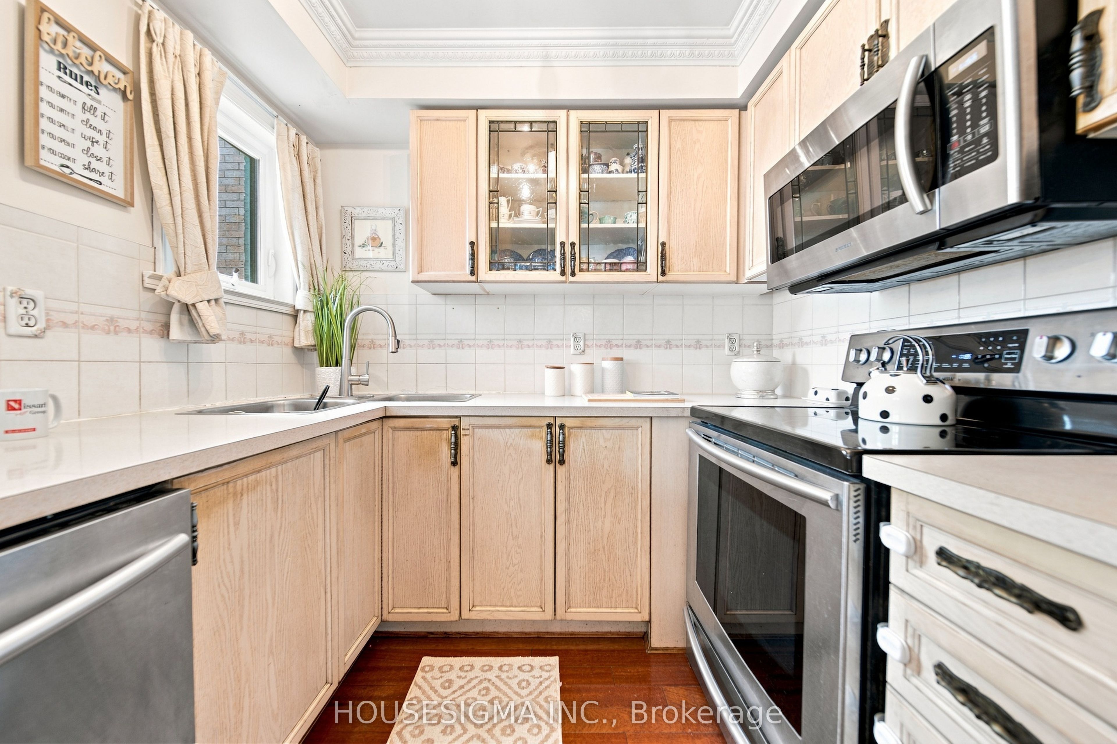 902 Applecroft Circle Property Photo 17