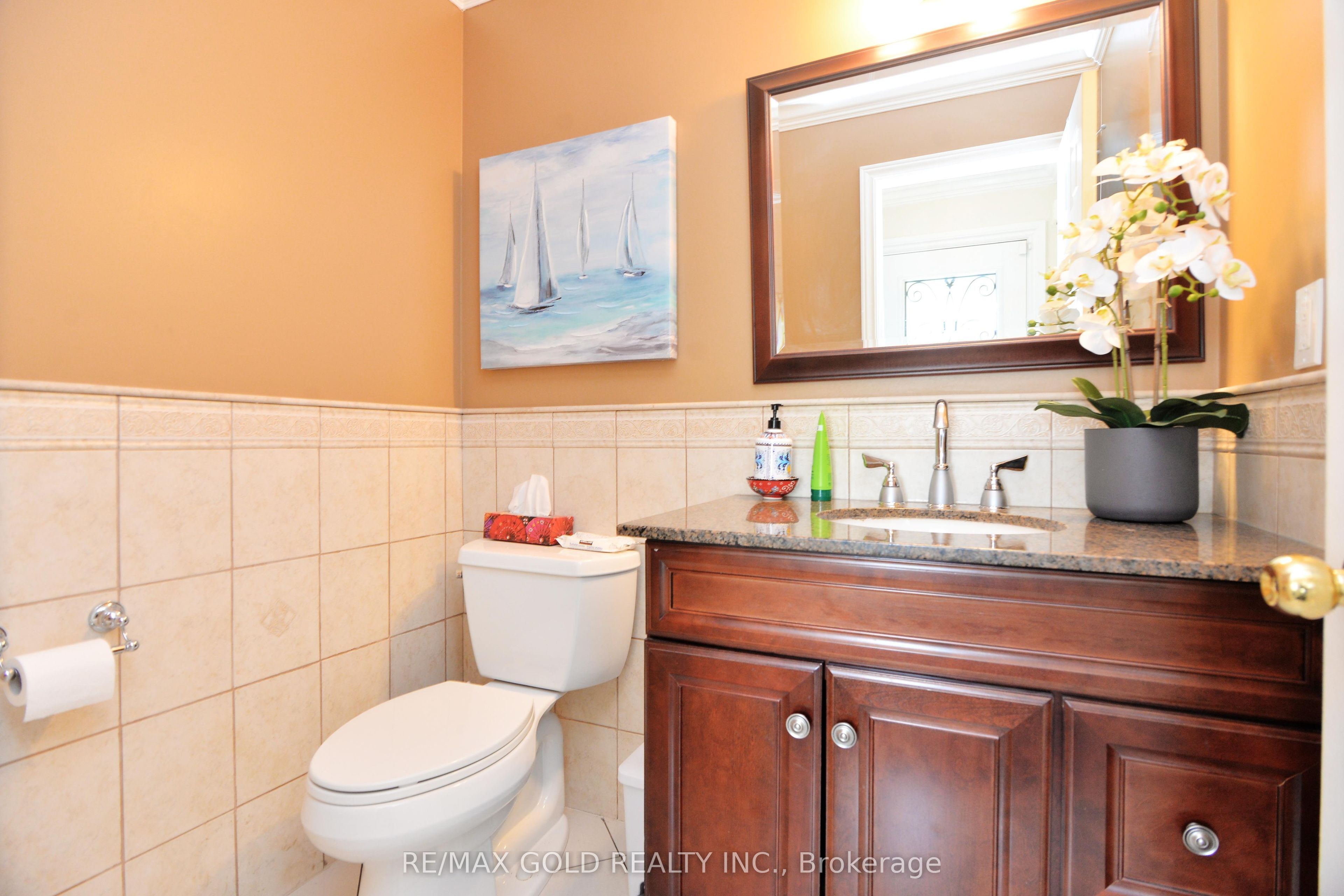 4284 Sawmill Valley Drive Property Photo 15