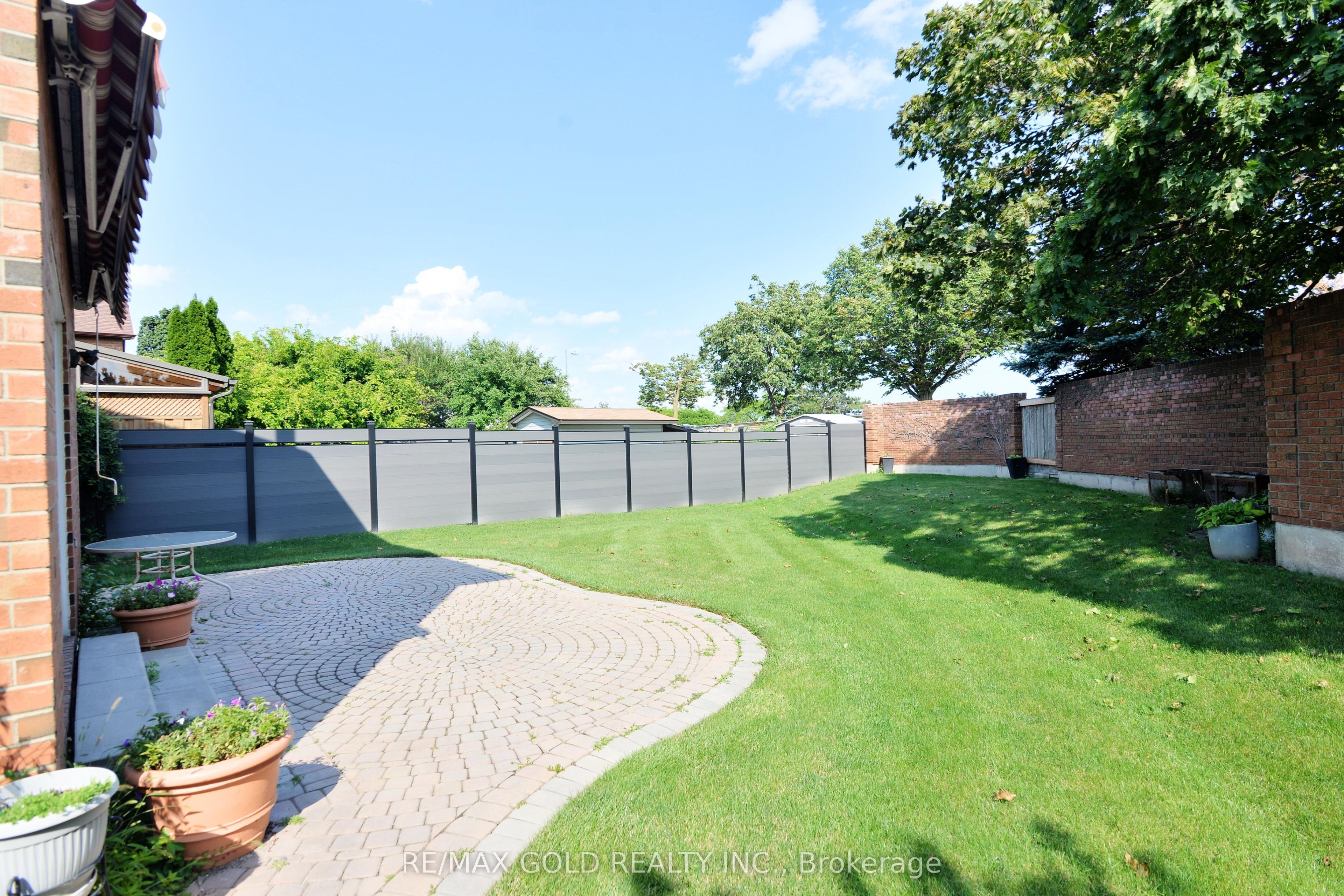 4284 Sawmill Valley Drive Property Photo 34
